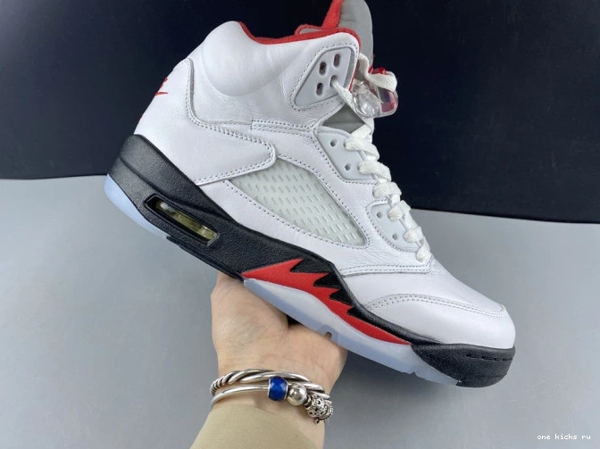Chep Onekick Silver Jordan Tongue (2020) Retro DA1911-102 Fire Red Air 5 0701
